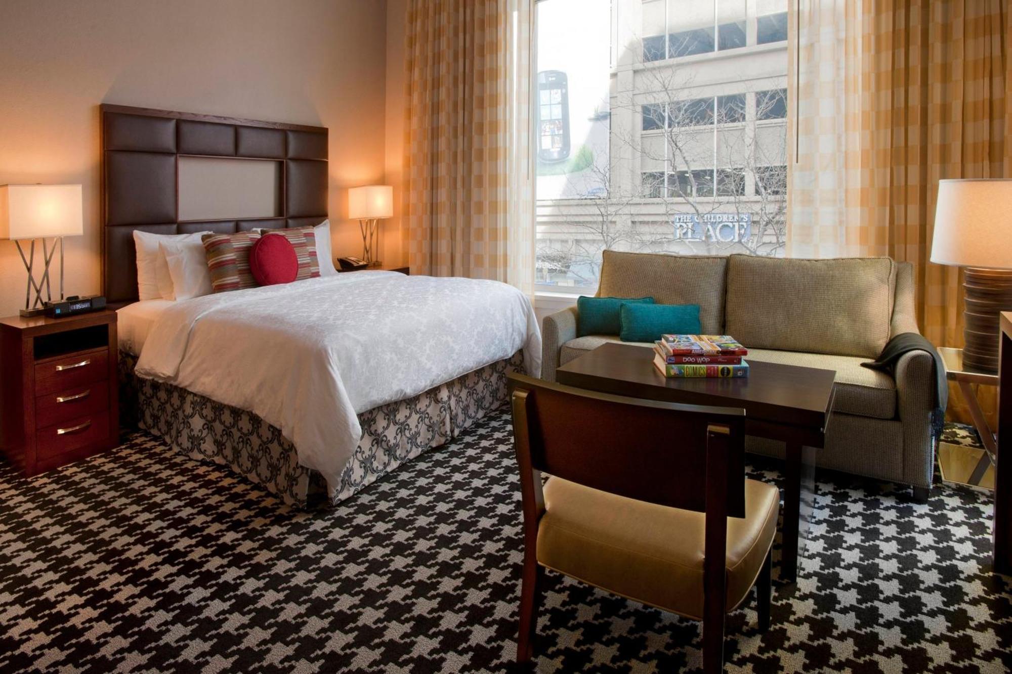 Courtyard By Marriott Denver Downtown Exterior foto